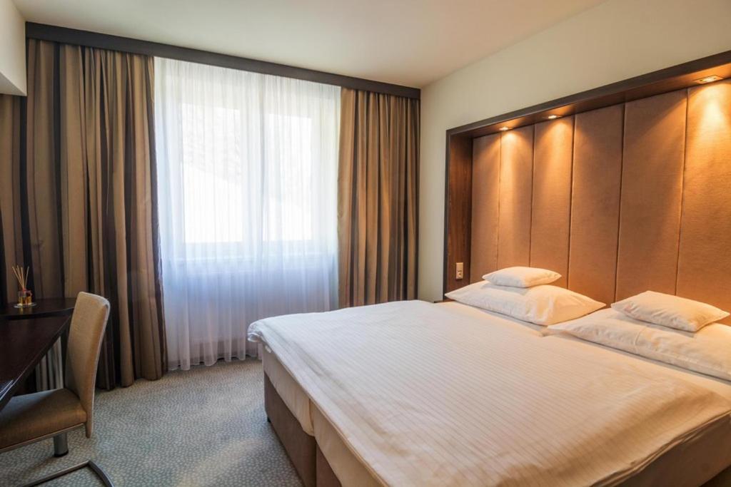 Spa Hotel Lanterna Velké Karlovice Εξωτερικό φωτογραφία