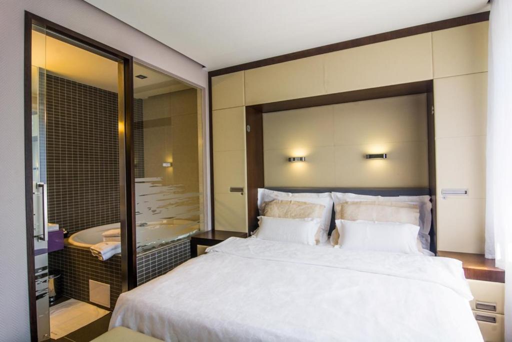 Spa Hotel Lanterna Velké Karlovice Εξωτερικό φωτογραφία
