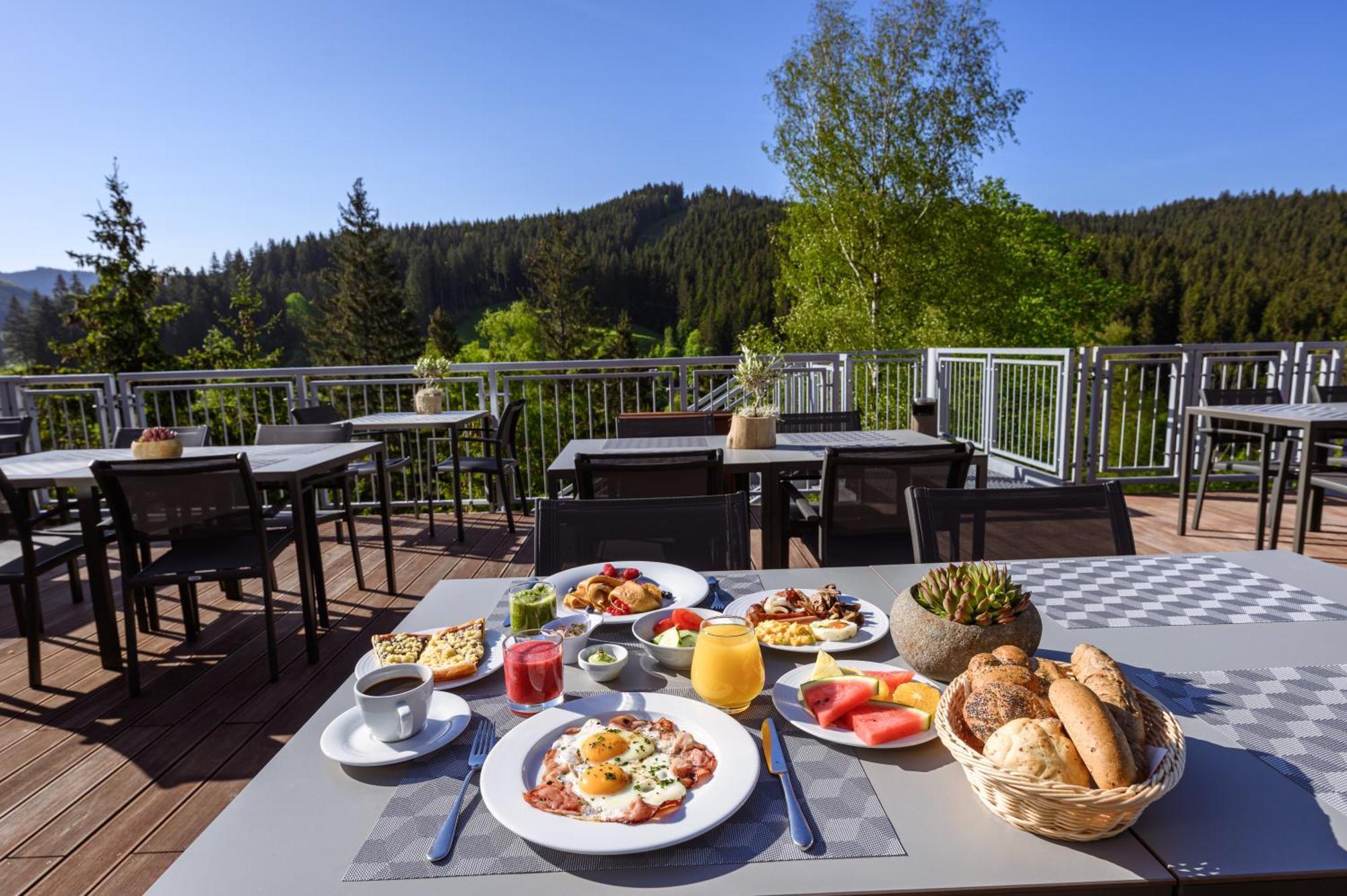 Spa Hotel Lanterna Velké Karlovice Εξωτερικό φωτογραφία