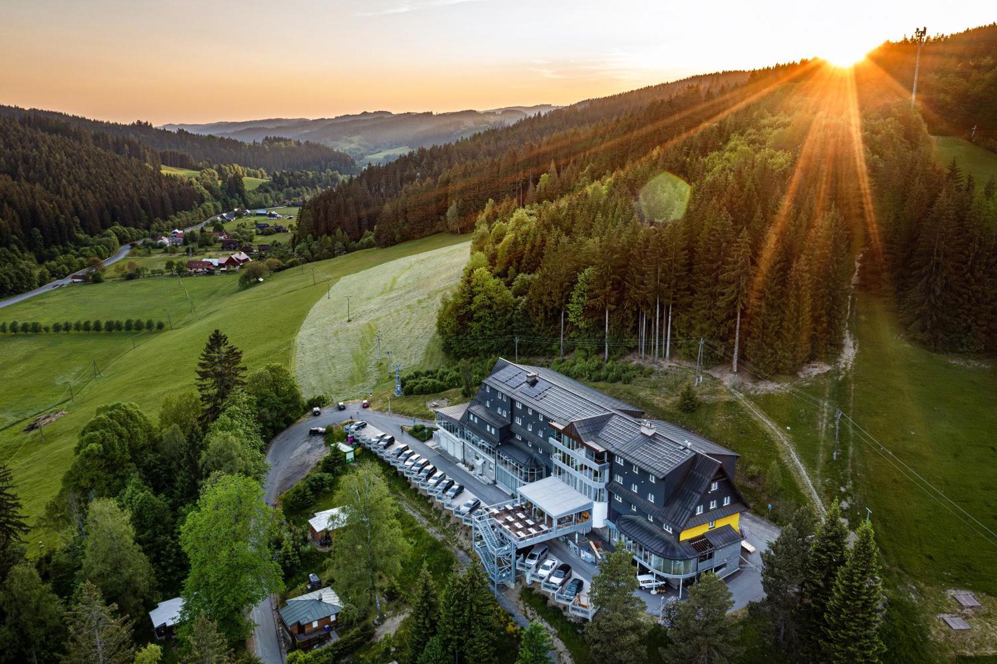 Spa Hotel Lanterna Velké Karlovice Εξωτερικό φωτογραφία